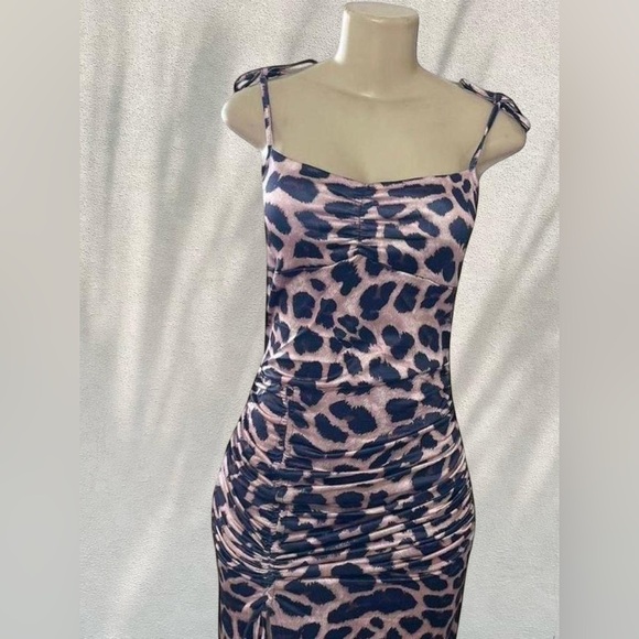 🐆 Leopard Print Ruched Maxi Dress | Side Slit 🐆 - Picture 2 of 5